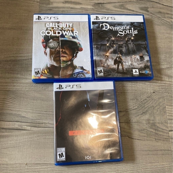 PS5 disk Version Bundle 825GB - Picture 9 of 9